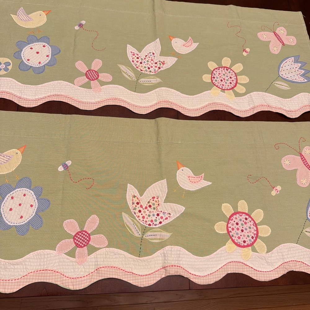 Pottery Barn Kids Daisy Garden Window Valances Set of 2 Pink Floral 43 x 18